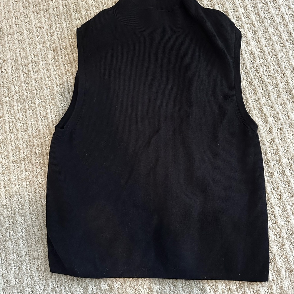 Aritizia Black Mock Neck Top